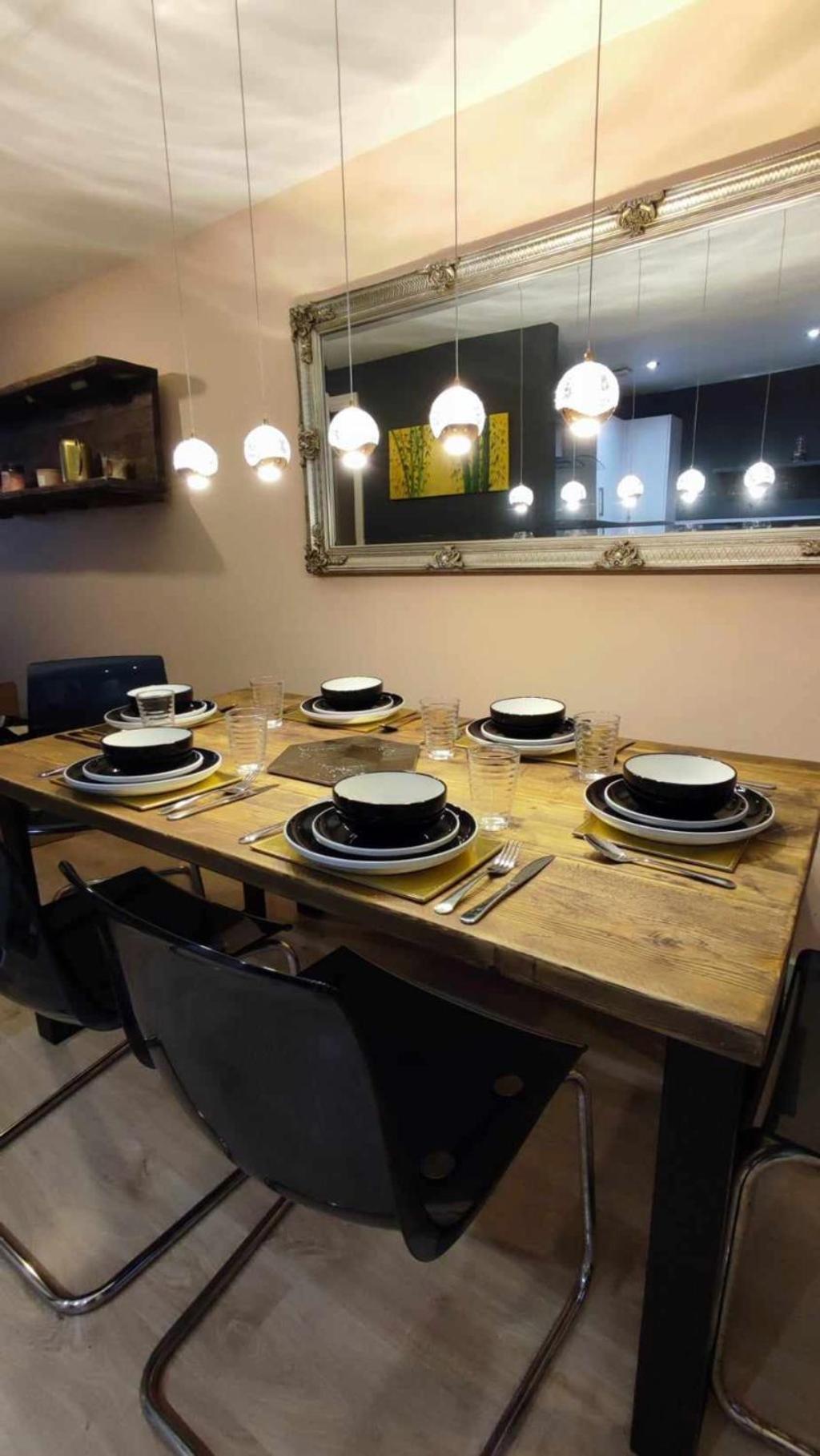 Duplex Apartment In Leeds With King Size Bed - Long Stay Rates Available Экстерьер фото
