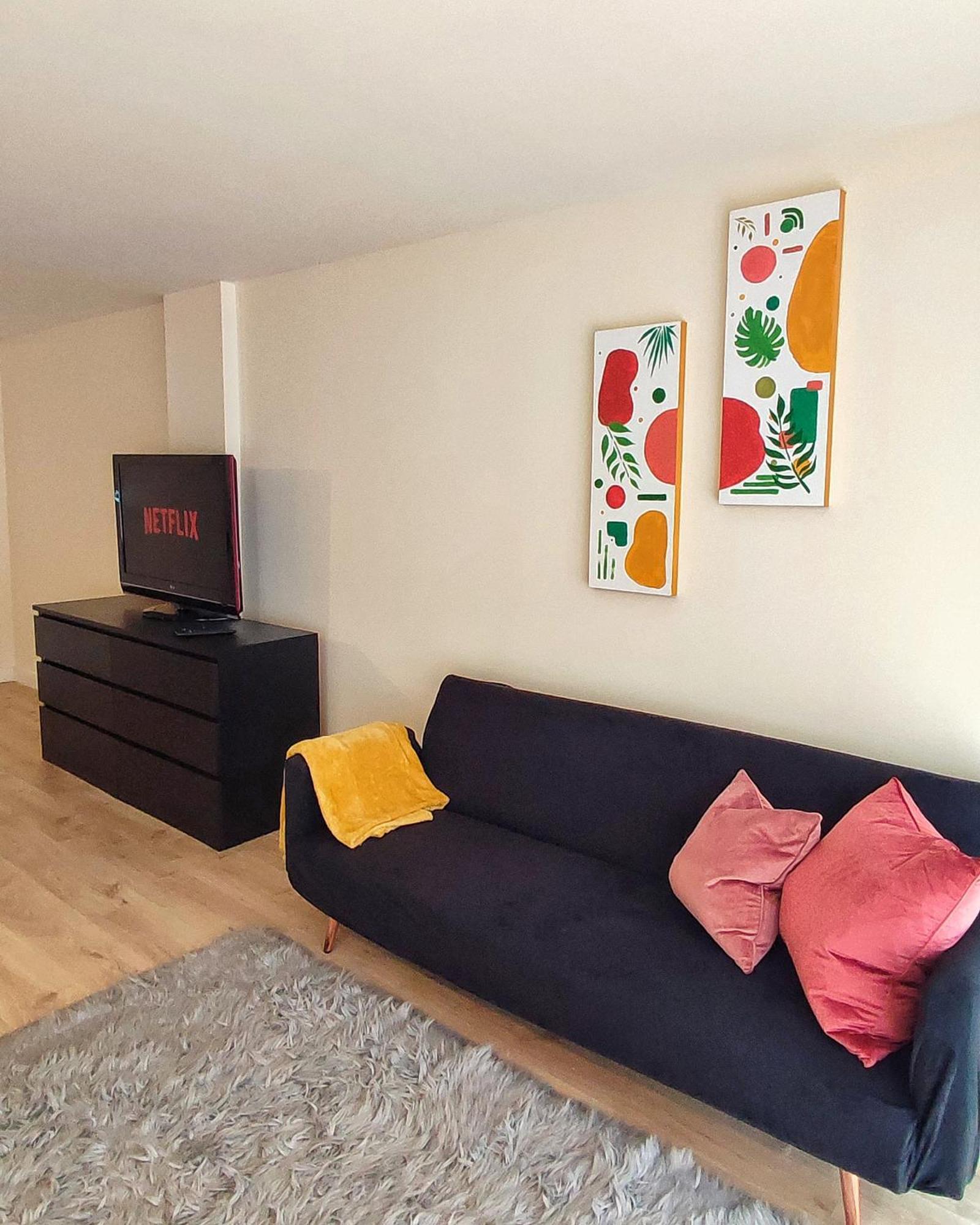 Duplex Apartment In Leeds With King Size Bed - Long Stay Rates Available Экстерьер фото